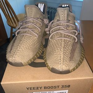 Yeezy Boost Sneakers